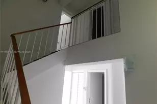 14211 Kendale Lakes Cir, Miami, FL 33183 - Photo 9