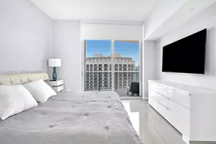 488 NE 18th St, Miami, FL 33132 - Photo 21