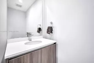 488 NE 18th St, Miami, FL 33132 - Photo 11