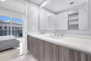 488 NE 18th St, Miami, FL 33132 - Photo 23