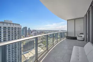 488 NE 18th St, Miami, FL 33132 - Photo 15