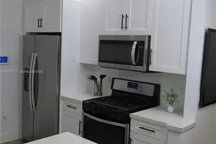12621 NW 32nd Pl, Sunrise, FL 33323 - Photo 5
