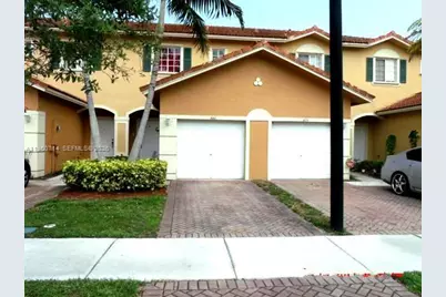 560 Saint Tropez Ln, Margate, FL 33068 - Photo 1