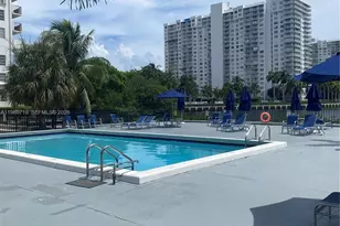 2780 NE 183rd St, Aventura, FL 33160 - Photo 17