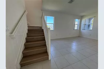 1110 SE 27th Ter #1110, Homestead, FL 33035 - Photo 17