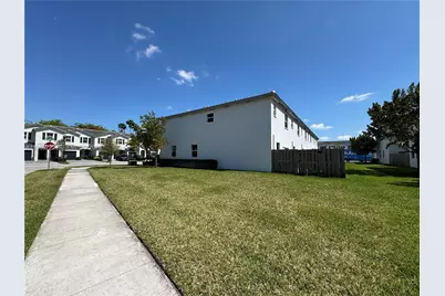 1110 SE 27th Ter #1110, Homestead, FL 33035 - Photo 35