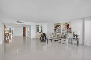 2000 Island Bl, Aventura, FL 33160 - Photo 9