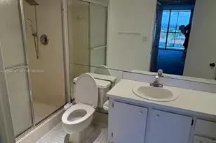 900 NE 195th St, Miami, FL 33179 - Photo 13