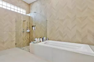 3502 Ashwood Cir N, Hollywood, FL 33312 - Photo 39