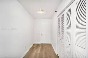 6061 Collins Ave, Miami Beach, FL 33140 - Photo 15