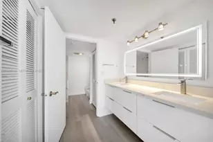 6061 Collins Ave, Miami Beach, FL 33140 - Photo 27