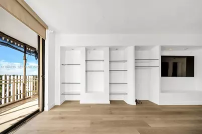 6061 Collins Ave #7A, Miami Beach, FL 33140 - Photo 5