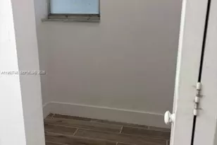 5510 N Lakewood Cir N, Margate, FL 33063 - Photo 13