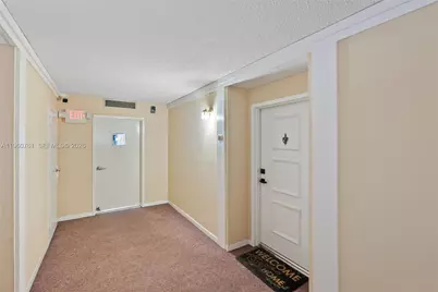 301 Racquet Club Rd #103, Weston, FL 33326 - Photo 5