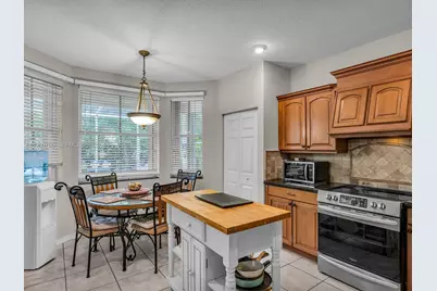 4209 Pinewood Ln, Weston, FL 33331 - Photo 27