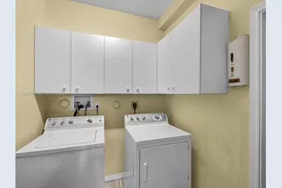 4209 Pinewood Ln, Weston, FL 33331 - Photo 27