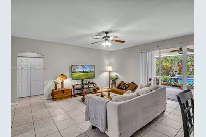 4209 Pinewood Ln, Weston, FL 33331 - Photo 21