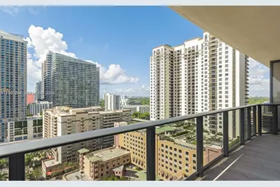45 SW 9th St #1805, Miami, FL 33130 - Photo 11