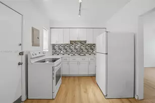 3265 Franklin Ave, Miami, FL 33133 - Photo 3