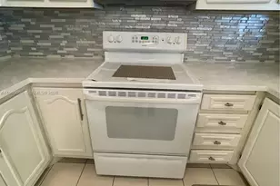 13685 NE 10th Ave, North Miami, FL 33161 - Photo 7