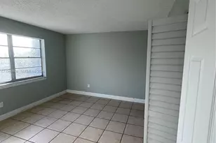 13685 NE 10th Ave, North Miami, FL 33161 - Photo 23