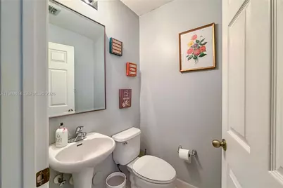 20816 NW 3rd Ln, Pembroke Pines, FL 33029 - Photo 9