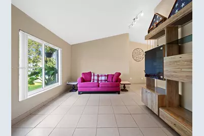 11905 SW 48th Ct, Cooper City, FL 33330 - Photo 9