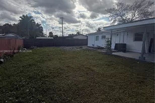 17821 NW 79th Pl, Hialeah, FL 33015 - Photo 3