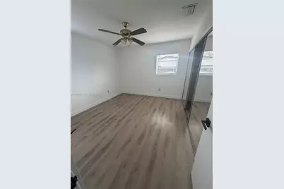 17821 NW 79th Pl, Hialeah, FL 33015 - Photo 5