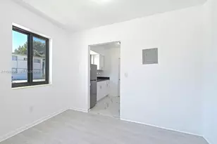 811 81st St, Miami Beach, FL 33141 - Photo 9