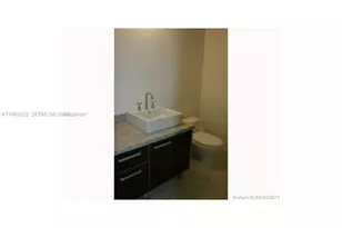 185 SW 7th St, Miami, FL 33130 - Photo 7