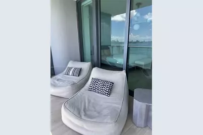 3131 NE 7th Ave #1905, Miami, FL 33137 - Photo 13