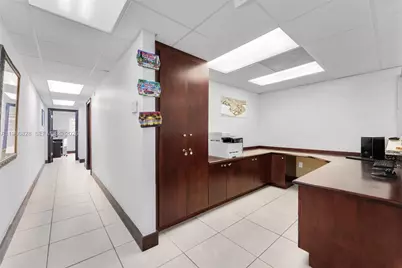 3940 SW 8th St #301, Coral Gables, FL 33134 - Photo 17