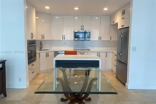 1408 Brickell Bay Dr, Miami, FL 33131 - Photo 3