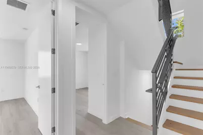 3204 Plaza St, Miami, FL 33133 - Photo 15