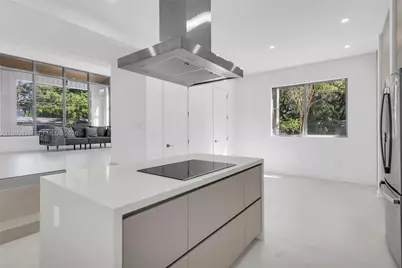 3204 Plaza St, Miami, FL 33133 - Photo 3