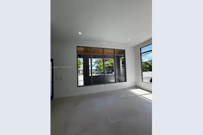 3204 Plaza St, Miami, FL 33133 - Photo 3