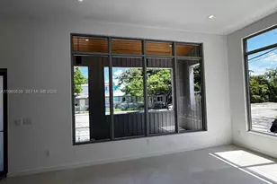 3204 Plaza St, Miami, FL 33133 - Photo 3