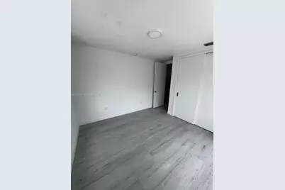 3204 Plaza St, Miami, FL 33133 - Photo 11