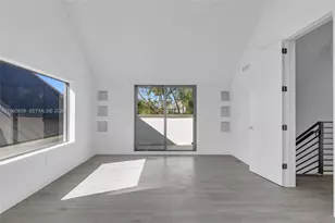 3204 Plaza St, Miami, FL 33133 - Photo 21