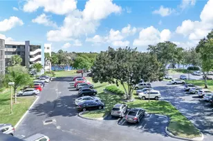 1101 Colony Point Cir, Pembroke Pines, FL 33026 - Photo 27