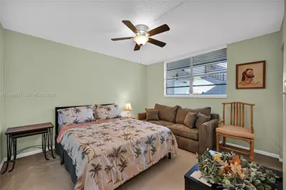 1101 Colony Point Cir #422, Pembroke Pines, FL 33026 - Photo 13