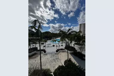 100 Bayview Dr #319, Sunny Isles Beach, FL 33160 - Photo 1