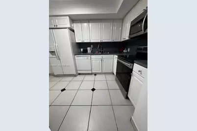 100 Bayview Dr #319, Sunny Isles Beach, FL 33160 - Photo 7