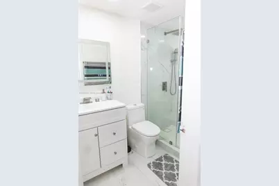 6190 W 19th Ave #201, Hialeah, FL 33012 - Photo 15