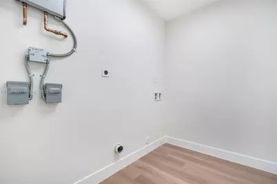 281-283 NW 52nd St, Miami, FL 33127 - Photo 41