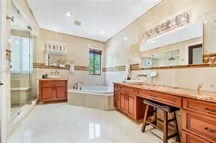 5621 SW 68th Ct, Miami, FL 33143 - Photo 13