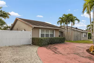 16216 SW 304th Ter, Homestead, FL 33033 - Photo 3