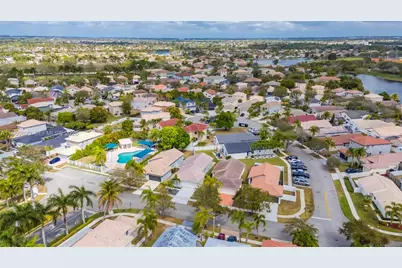 2627 SW 177th Ave, Miramar, FL 33029 - Photo 23