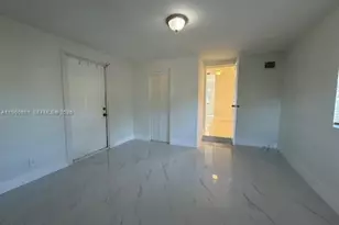 215 SW 21st Way, Fort Lauderdale, FL 33312 - Photo 7